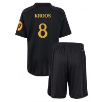 Dětský fotbalový dres Real Madrid Toni Kroos #8 2023-24 Třetí Krátký Rukáv (+ trenýrky)